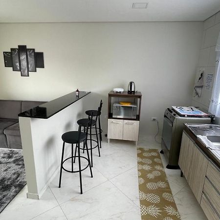 Lindo Apartamento Com 2 Quartos Prox Ao Jardim Botanico E Aeroporto Curitiba Bagian luar foto
